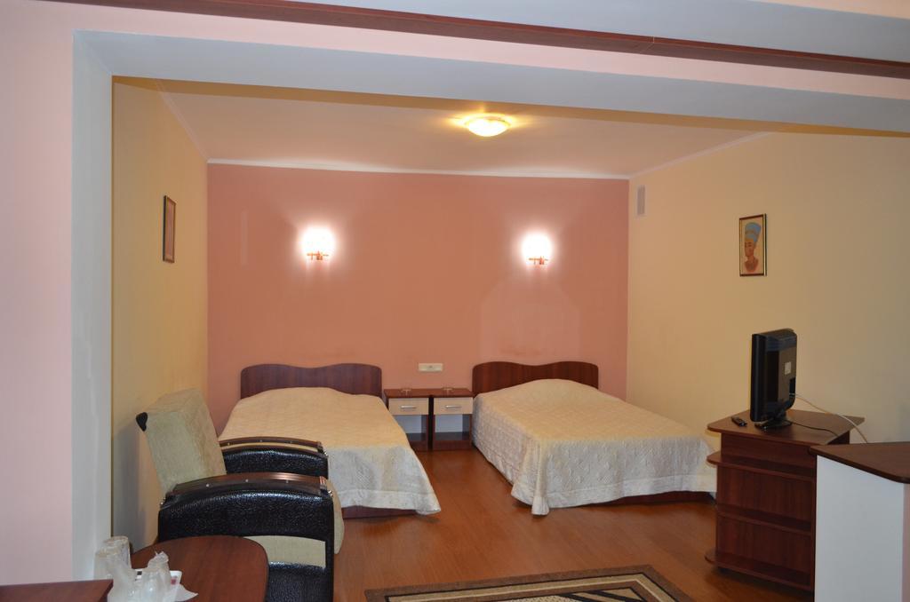 מלון Râmnicu Vâlcea Casa Alba מראה חיצוני תמונה