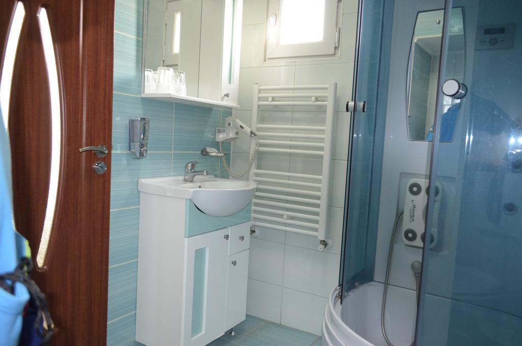 מלון Râmnicu Vâlcea Casa Alba מראה חיצוני תמונה